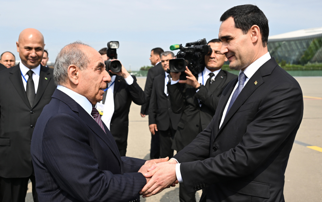 Türkmənistan Prezidenti Sərdar Berdiməhəmmədov Azərbaycana dövlət səfərinə gəlib